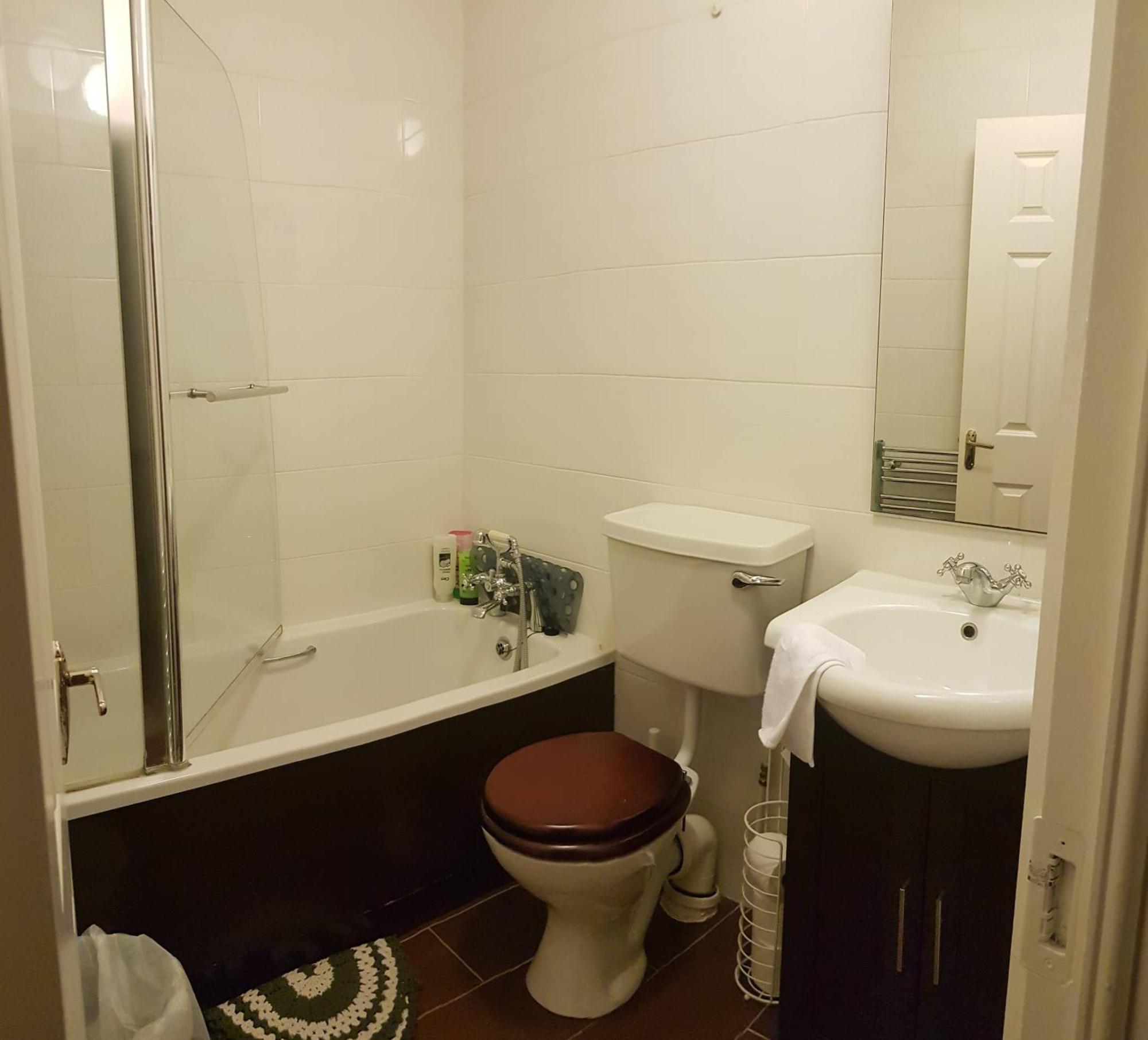 3 Bedroom 3 Bathroom House, Dublin Lucan Luaran gambar